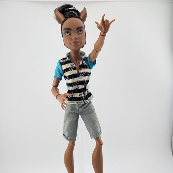 Monster High Clawd Wolf from A Pack of Trouble – Wolf Family 4-Pack - Picture 1 of 7